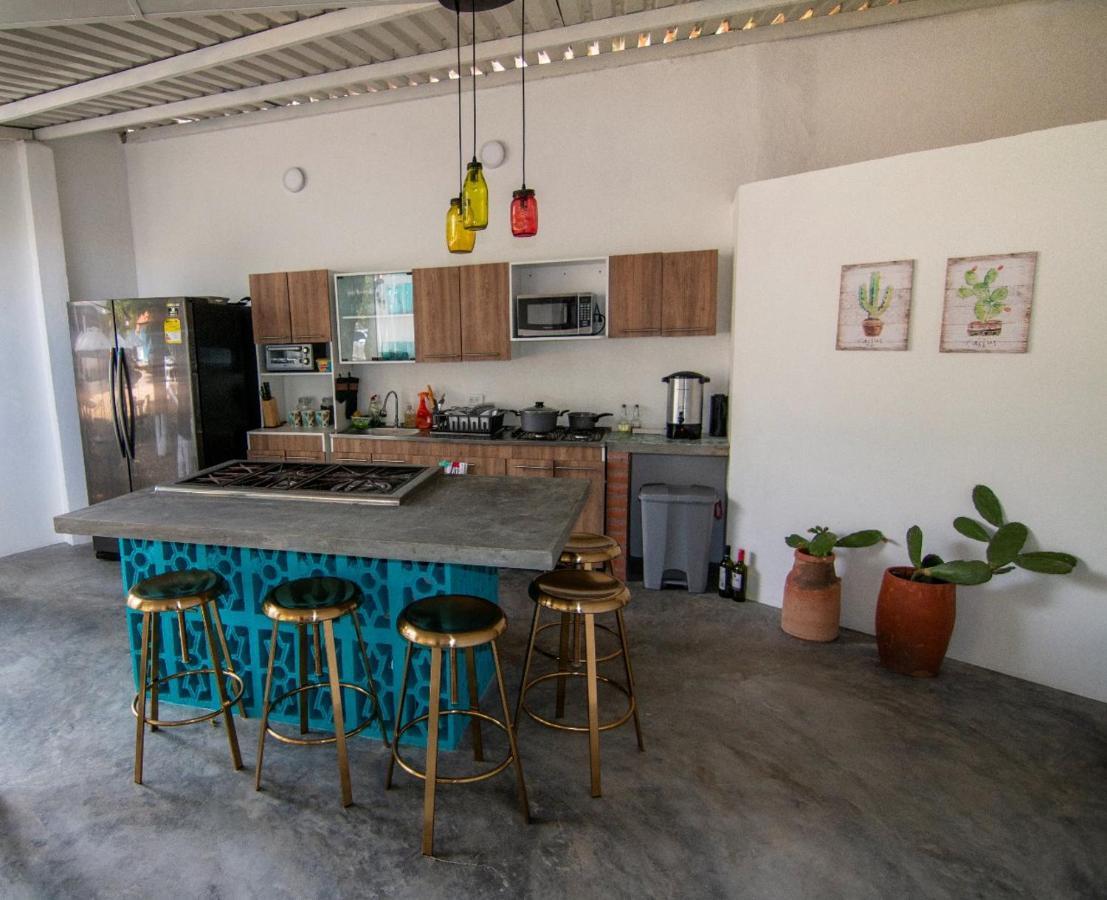 Yuluka Hostel Apulo Exteriör bild