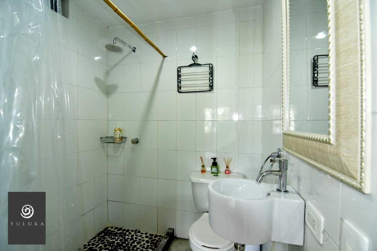 Yuluka Hostel Apulo Exteriör bild