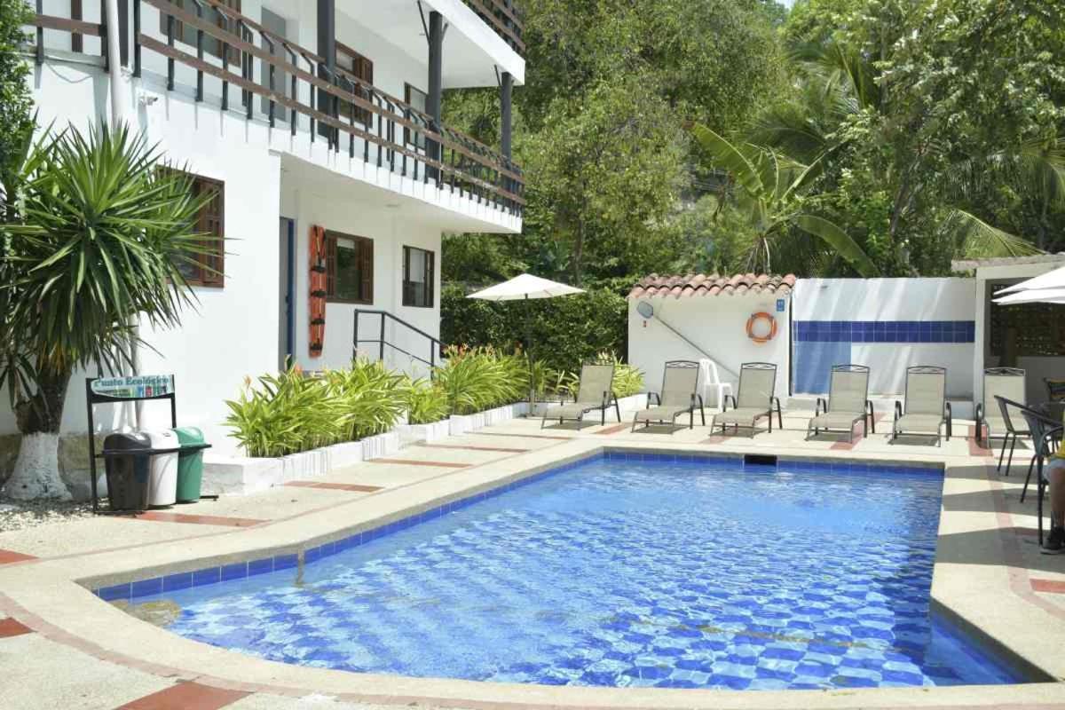 Yuluka Hostel Apulo Exteriör bild