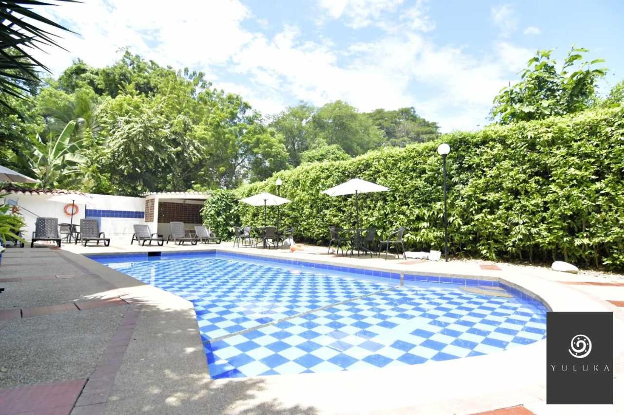 Yuluka Hostel Apulo Exteriör bild