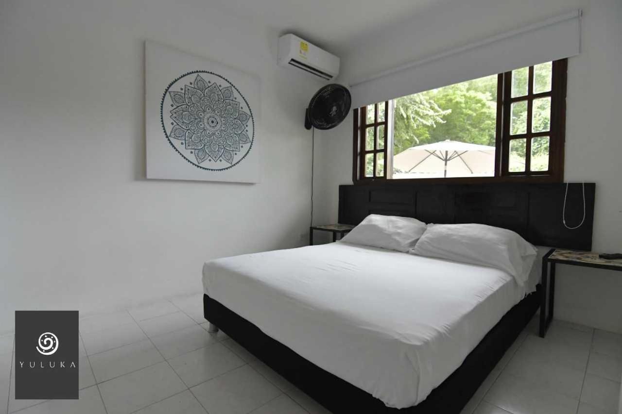 Yuluka Hostel Apulo Exteriör bild